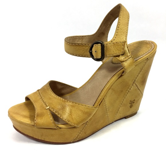 yellow gold wedges